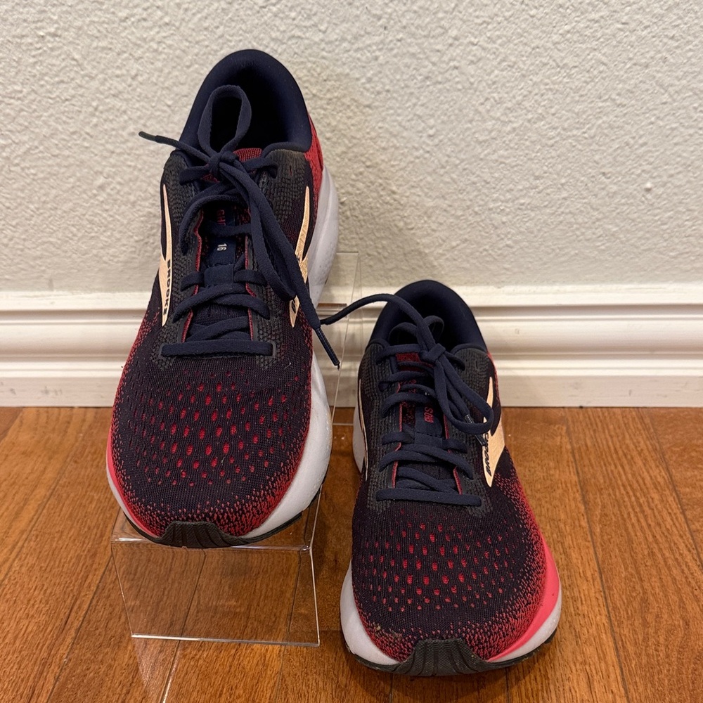 Brooks Ghost 16 women’s Running:Walking Athletic Shoes
